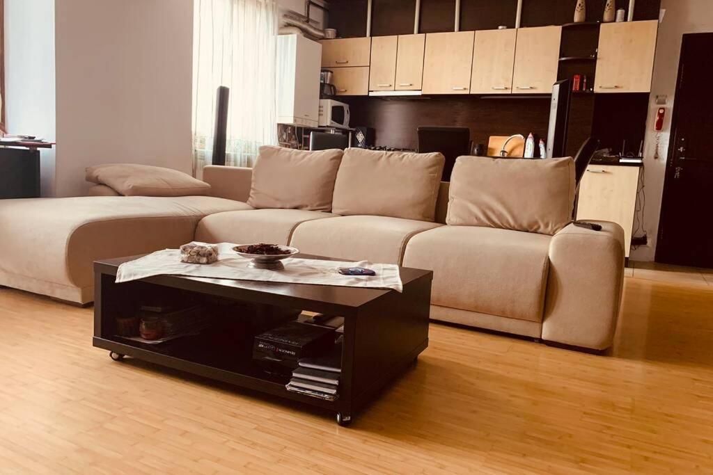 Cozy 2 Rooms Apartment Close To City Center ブカレスト エクステリア 写真